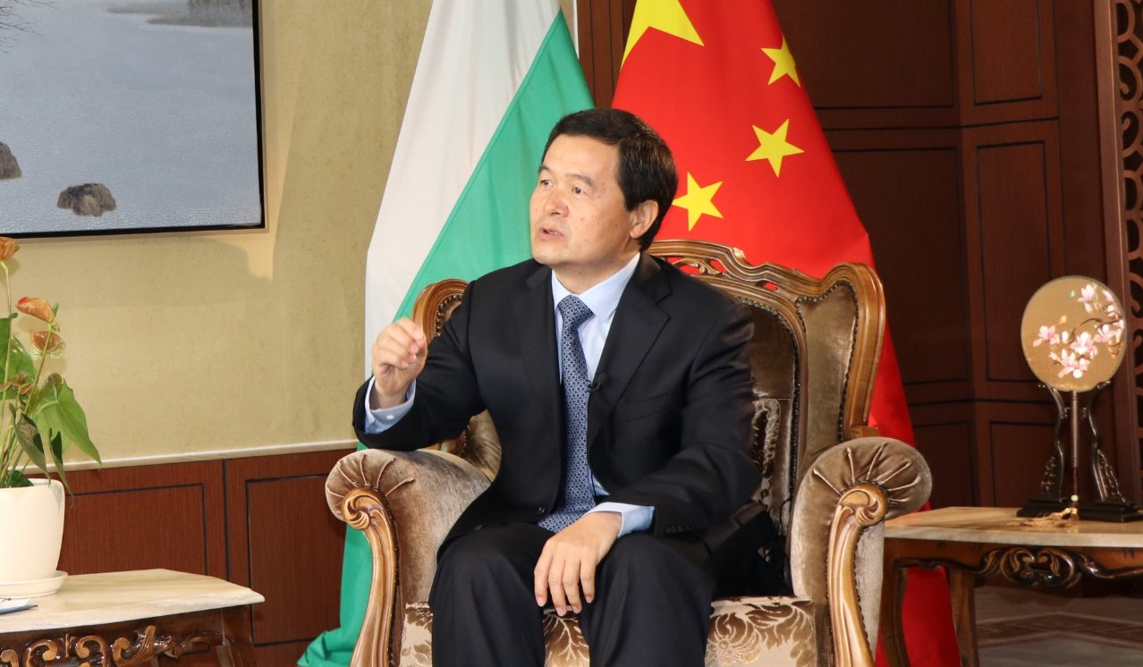 Посланикът на Китай: Няма да се поколебаем да използваме сила, ако бъдем провокирани