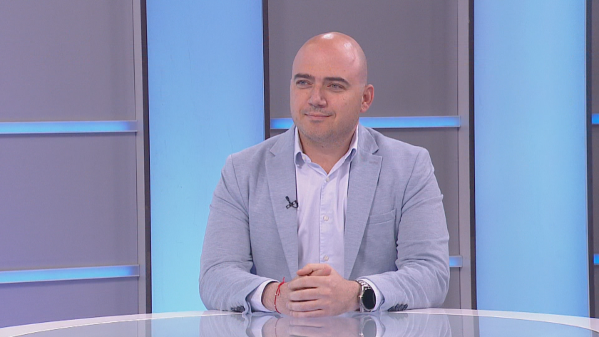 Илин Димитров: 50% ръст в туризма спрямо 2021 не води до по-добри печалби