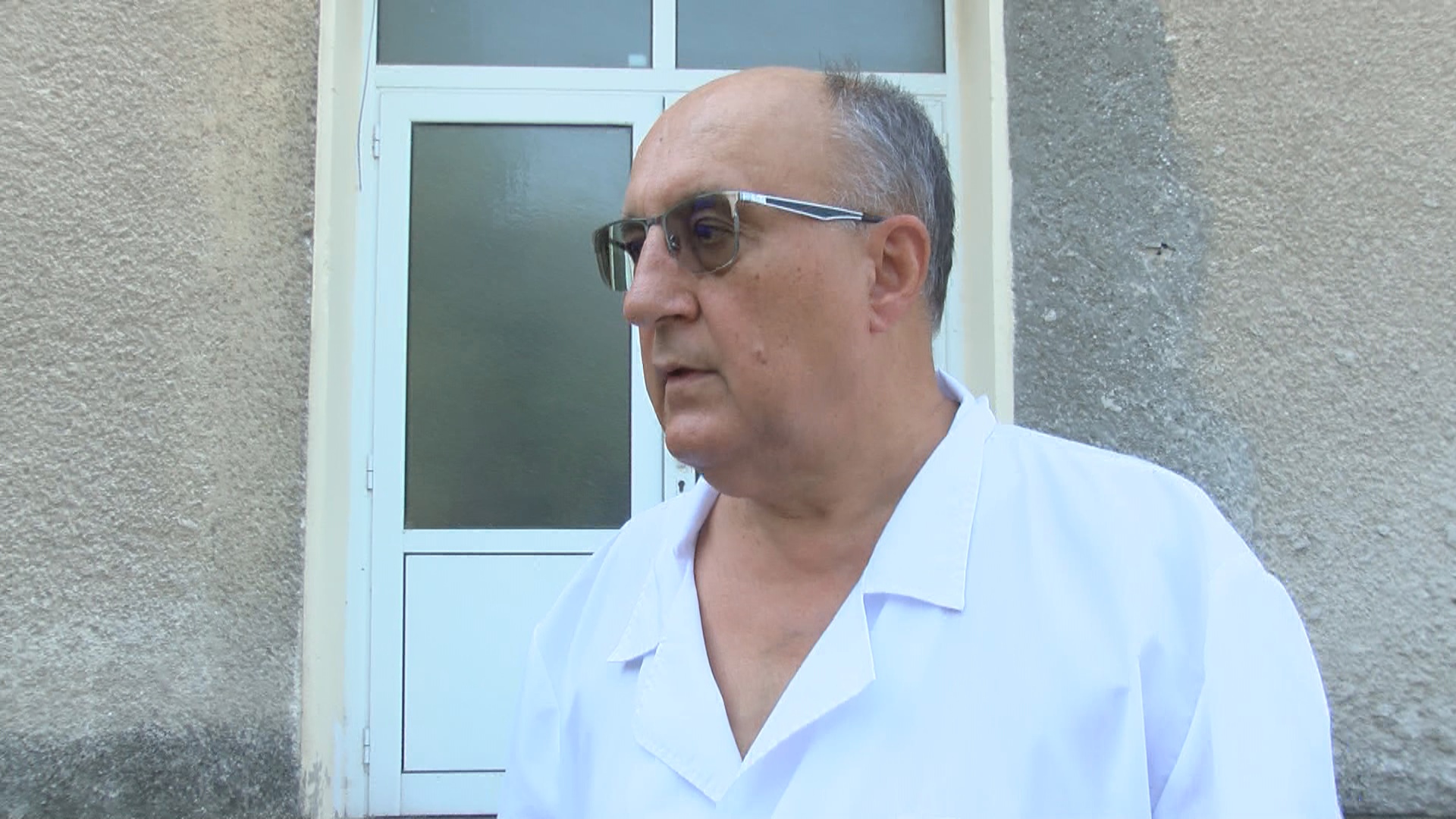 Изписаха бебето на починалата родилка от Горна Оряховица