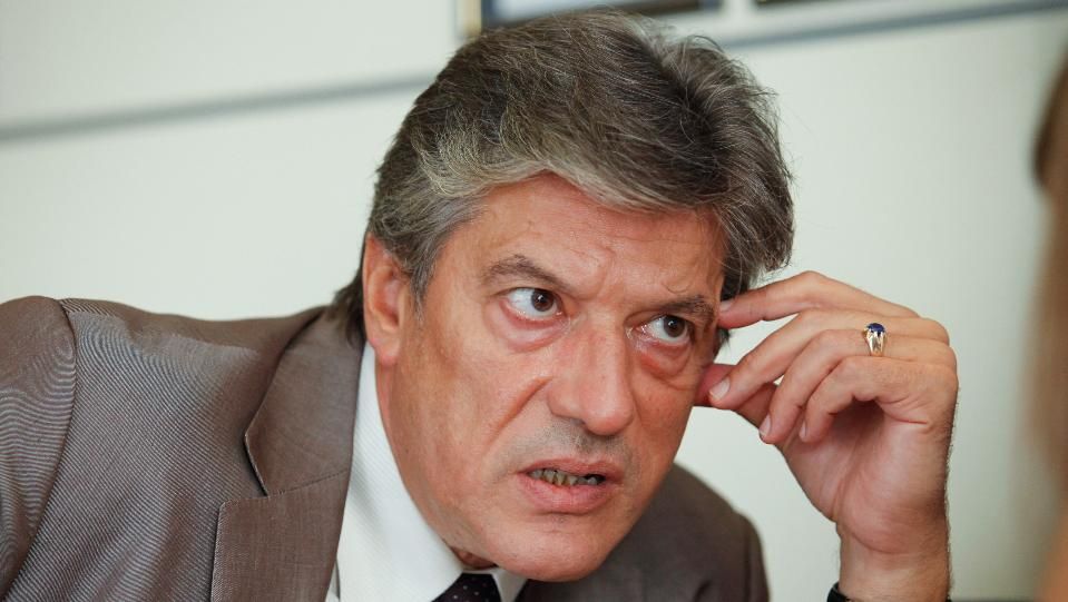 Доц. д-р Антоний Гълъбов, пред „Труд“: Проблемът със служебните правителства е сериозен