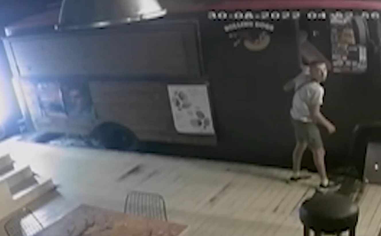 Мъж системно обира заведения в София