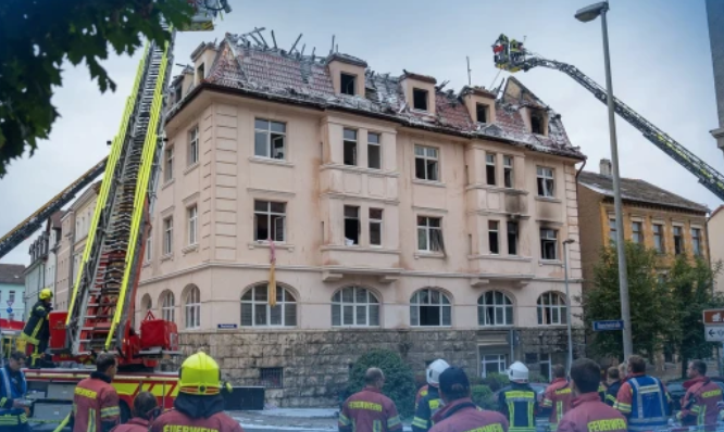 МВнР: Две българки са сред пострадалите в пожара в Германия