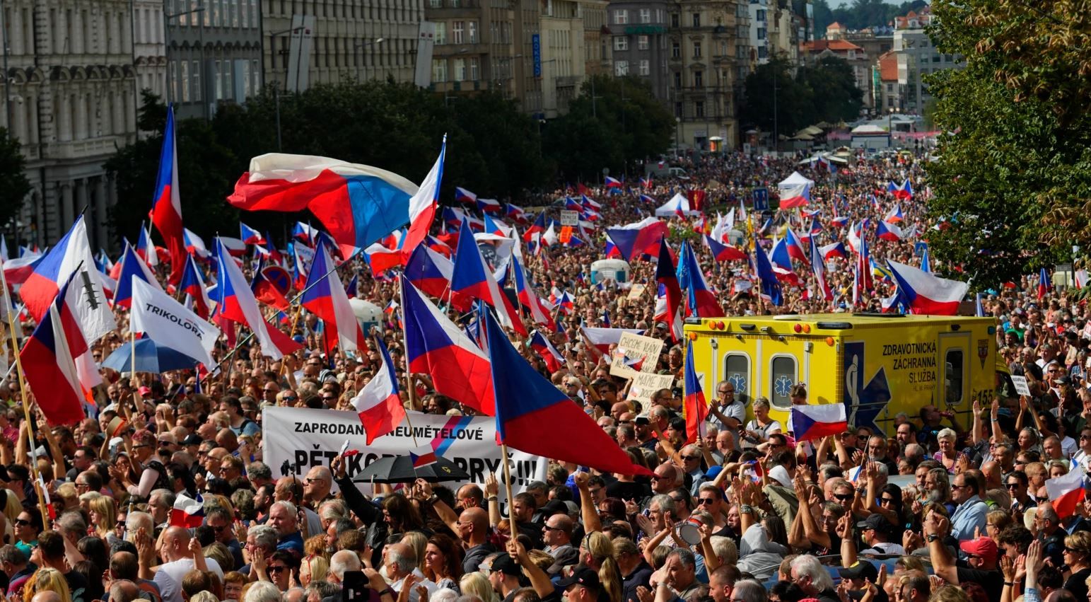 70 000 чехи протестираха срещу правителството