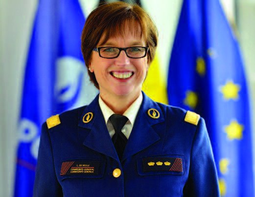 Шефът на Европол: 10 000 евро искат на човек каналджиите за трафик от Ирак до Германия