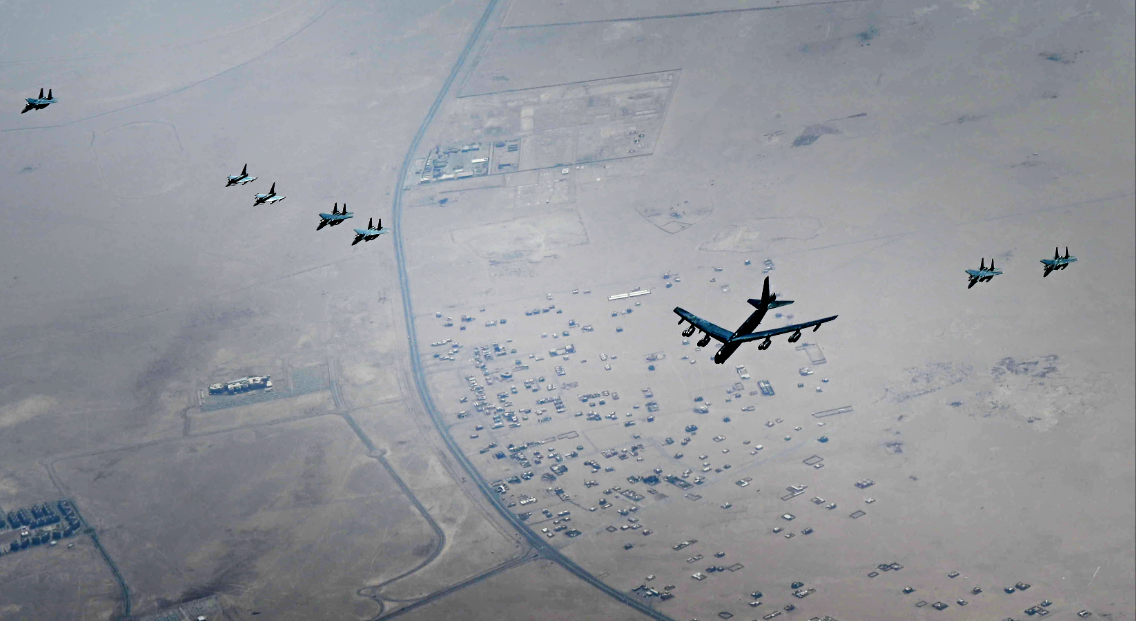 Американски бомбардировачи Б-52 прелетяха над Близкия Изток на учебна мисия с Кувейт и Саудитска Арабия