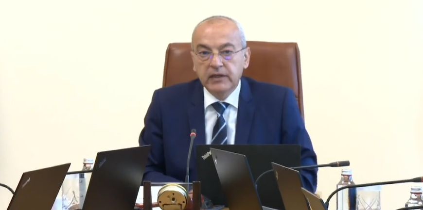 Премиерът Гълъб Донев се срещна с представители на ръководството на „Лукойл“