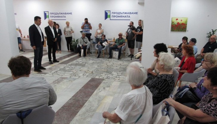 Кирил Петков обеща минимална пенсия от 900 лв.