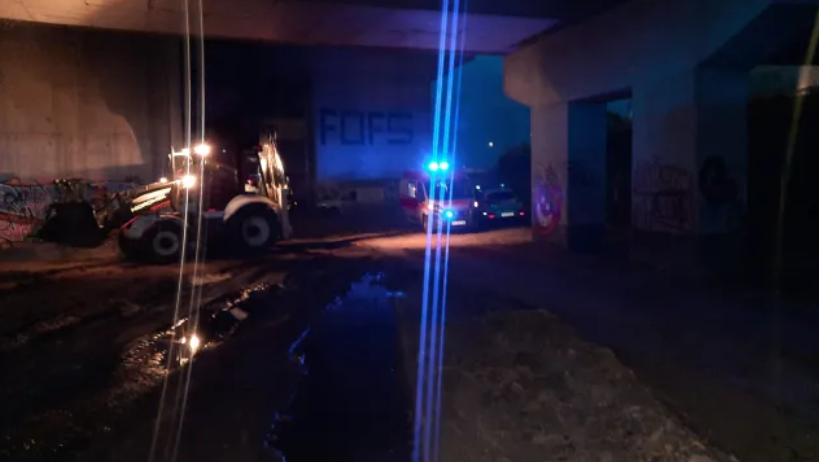 Автовоз падна от надлез на пътя за Благоевград