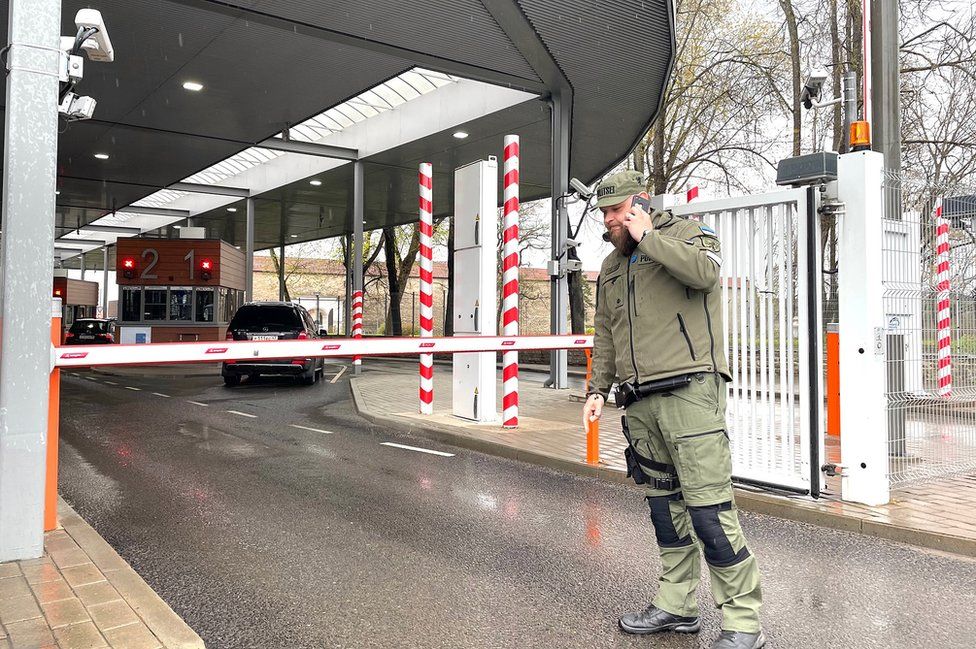 Полша и балтийските държави забраниха влизането на руснаци с туристически визи