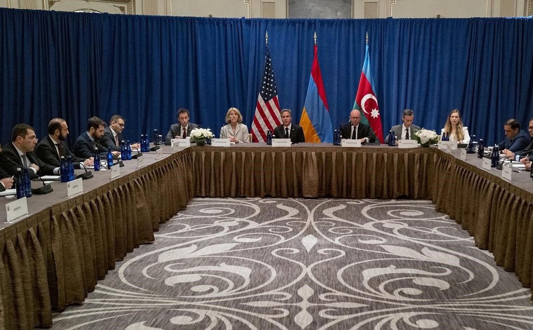 Блинкен: Армения и Азербайджан са готови за мир