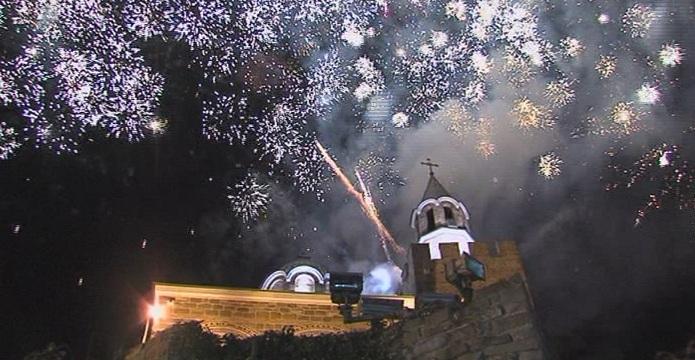 114 години независима България: Празникът завърши с тържествена заря-проверка (ВИДЕО)