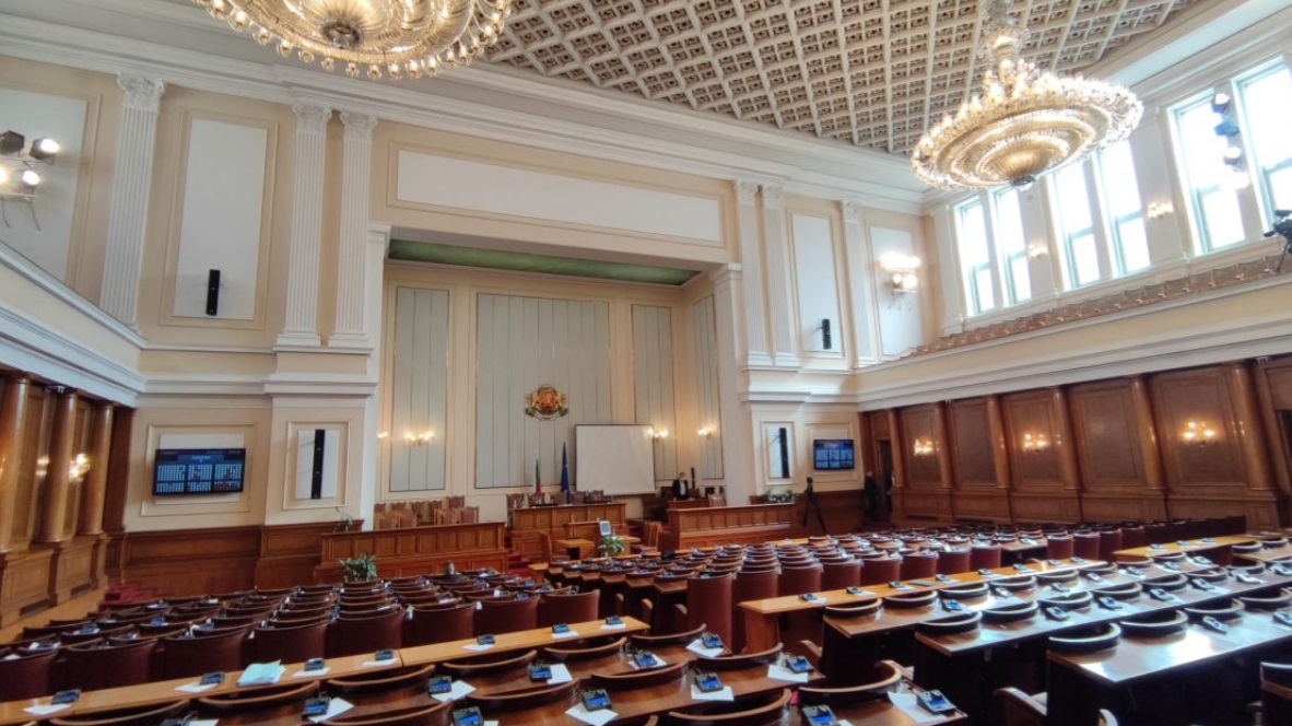 ГЕРБ с 20 мандата над „Промяната“