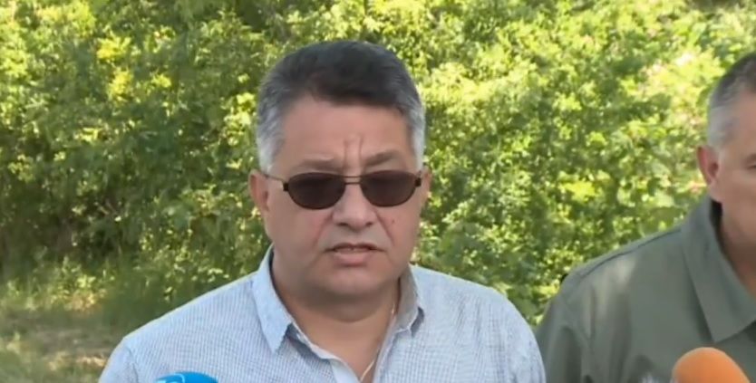 Вадят черната кутия от опашката на изгорелия СУ – 25 при инцидента в база „Безмер“ 