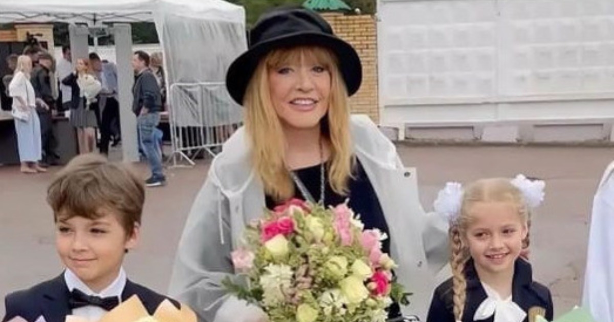 Алла Пугачова напусна Русия с еднопосочен билет, взе и децата си