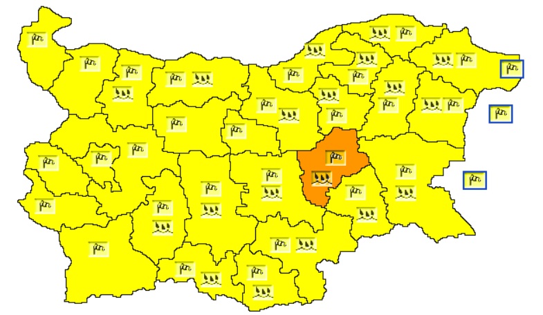 Предупреждение за опасност от силен вятър в цялата страна