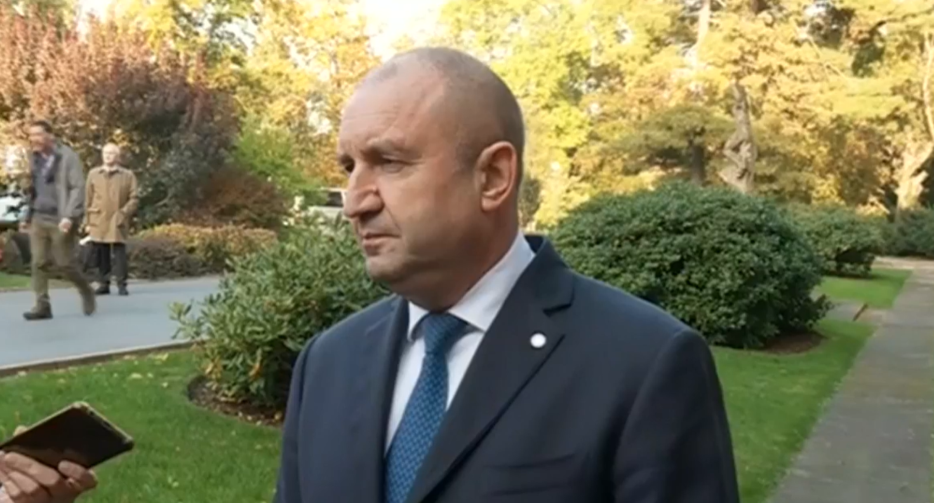 Радев: Очаквам от партиите да поставят на първо място интересите на гражданите (ВИДЕО)