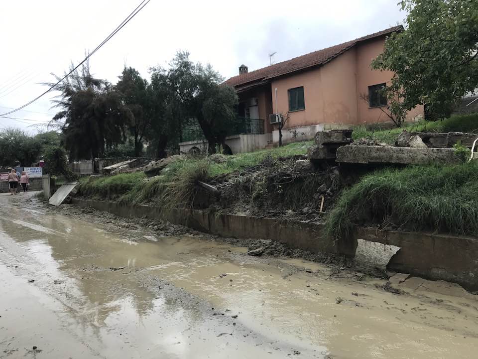 Силни дъждове наводниха гръцкия остров Корфу