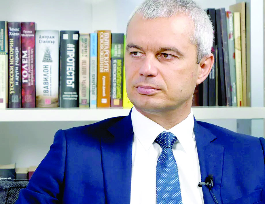 Стипендии „Костя Копейкин“ учредява Костадинов