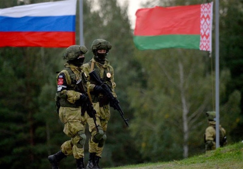 Русия съобщи, че праща 9000 военни в Беларус