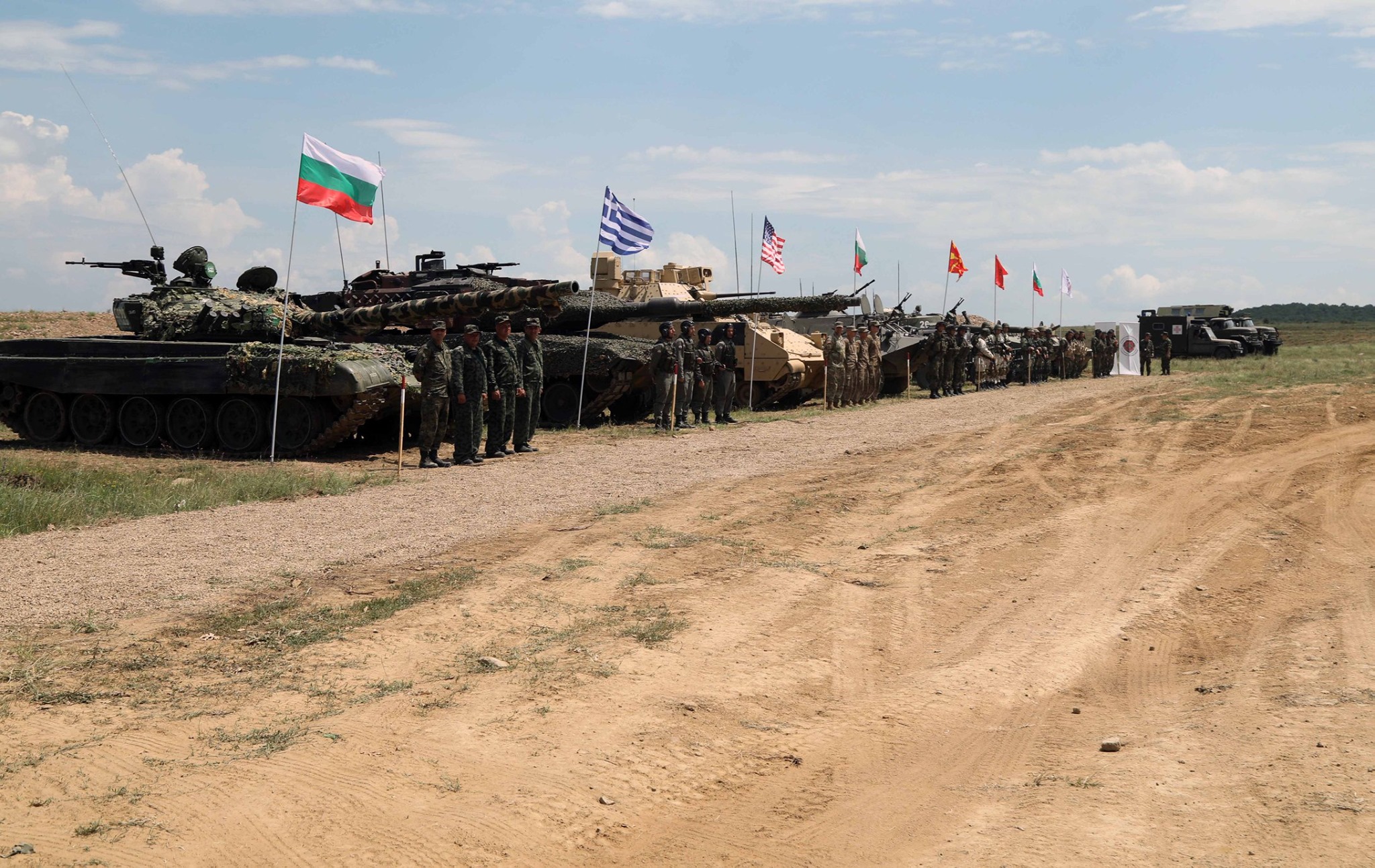 Италия поема ролята на Рамкова държава за бойната група на НАТО у нас