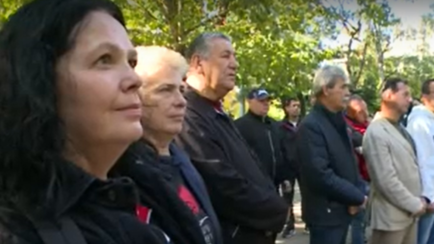 Протест на служители на Спешна помощ в Пловдив