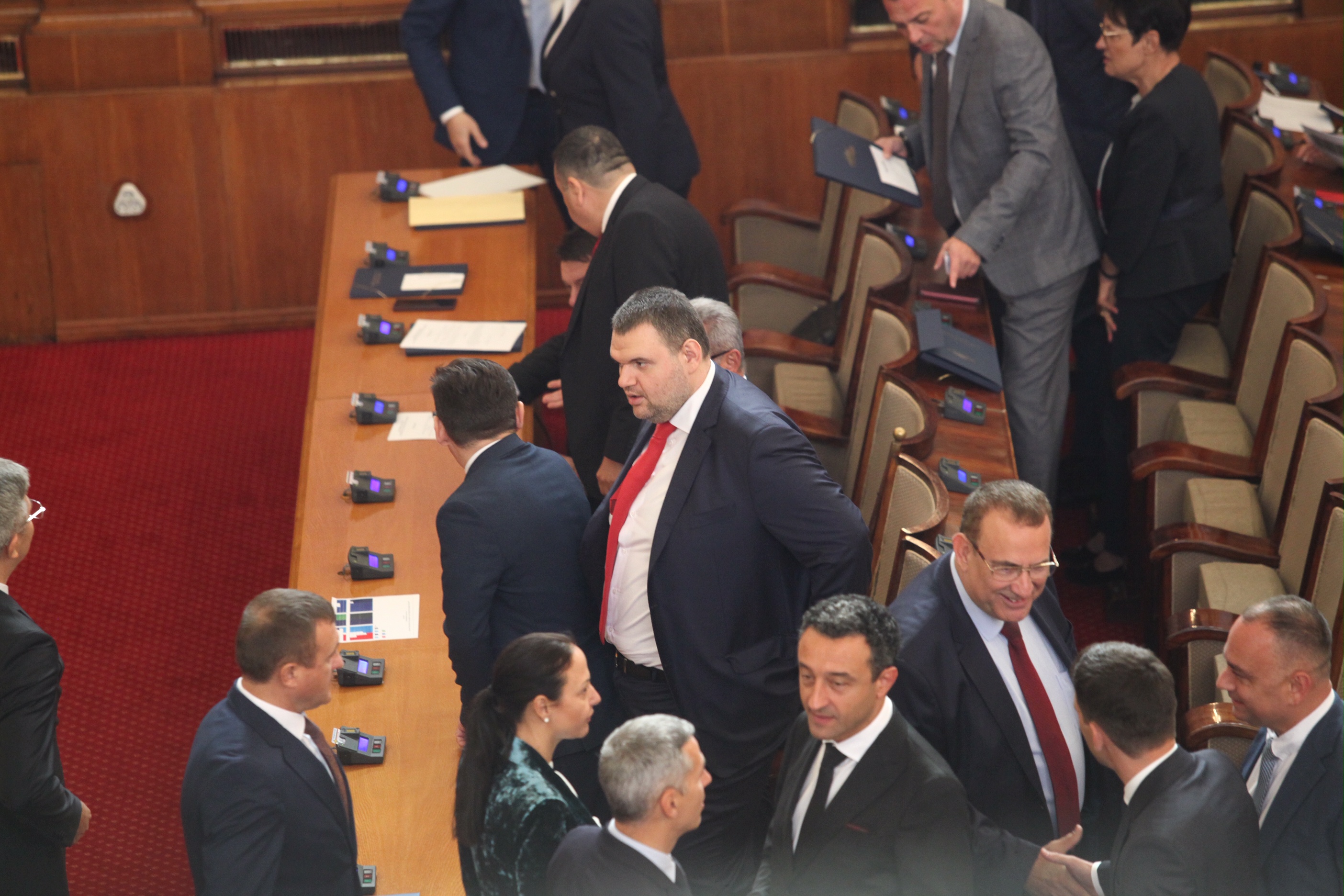 Делян Пеевски: Ако мислим за България и българските граждани, трябва да има правителство