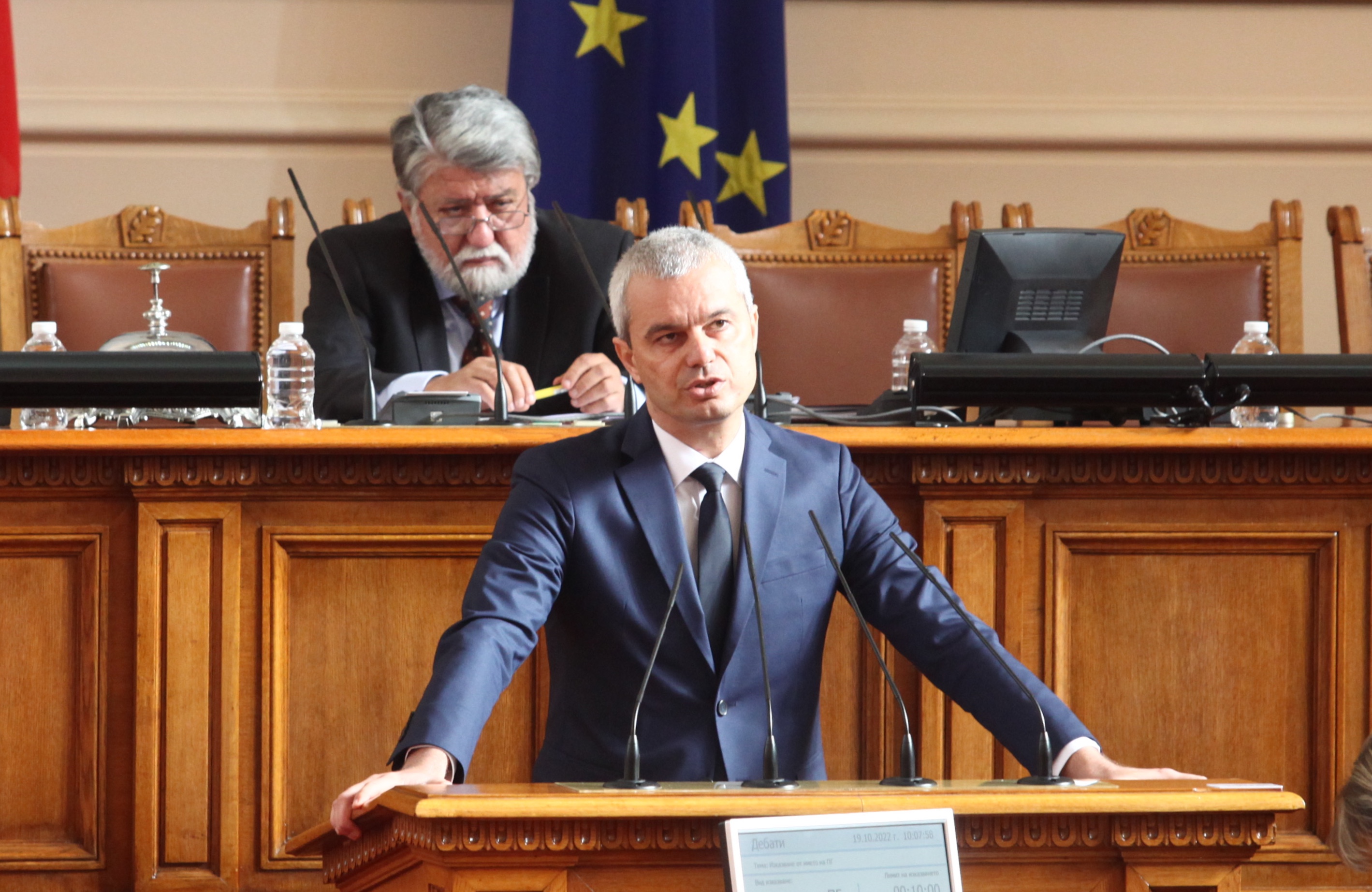 Костадин Костадинов: Народното събрание за пореден път ще събере безразборна евроатлантическа тълпа
