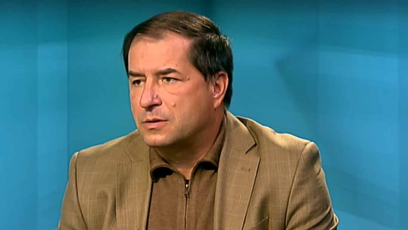 Борислав Цеков: Няма конституционна пречка президентът да стартира процедурата за съставяне на кабинет