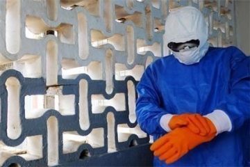 Трима с ебола в болница в Уганда