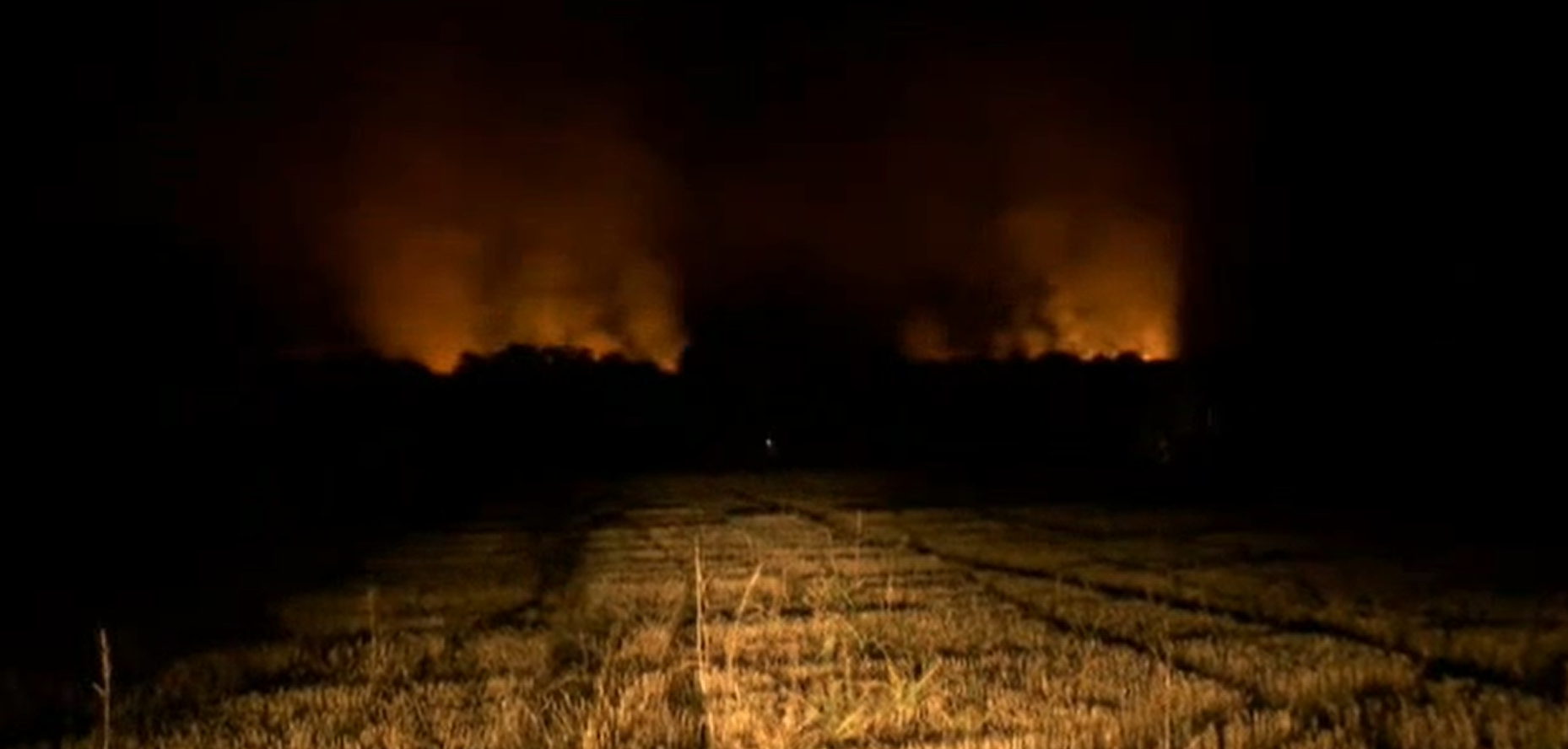 Вече 12 часа пожарникари се борят с огъня на Рудник 2 в "Мини Марица-изток"