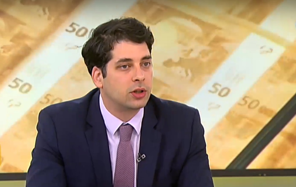 Пеканов: При злоупотреби на търговци с курса лев-евро, може да се затварят обекти