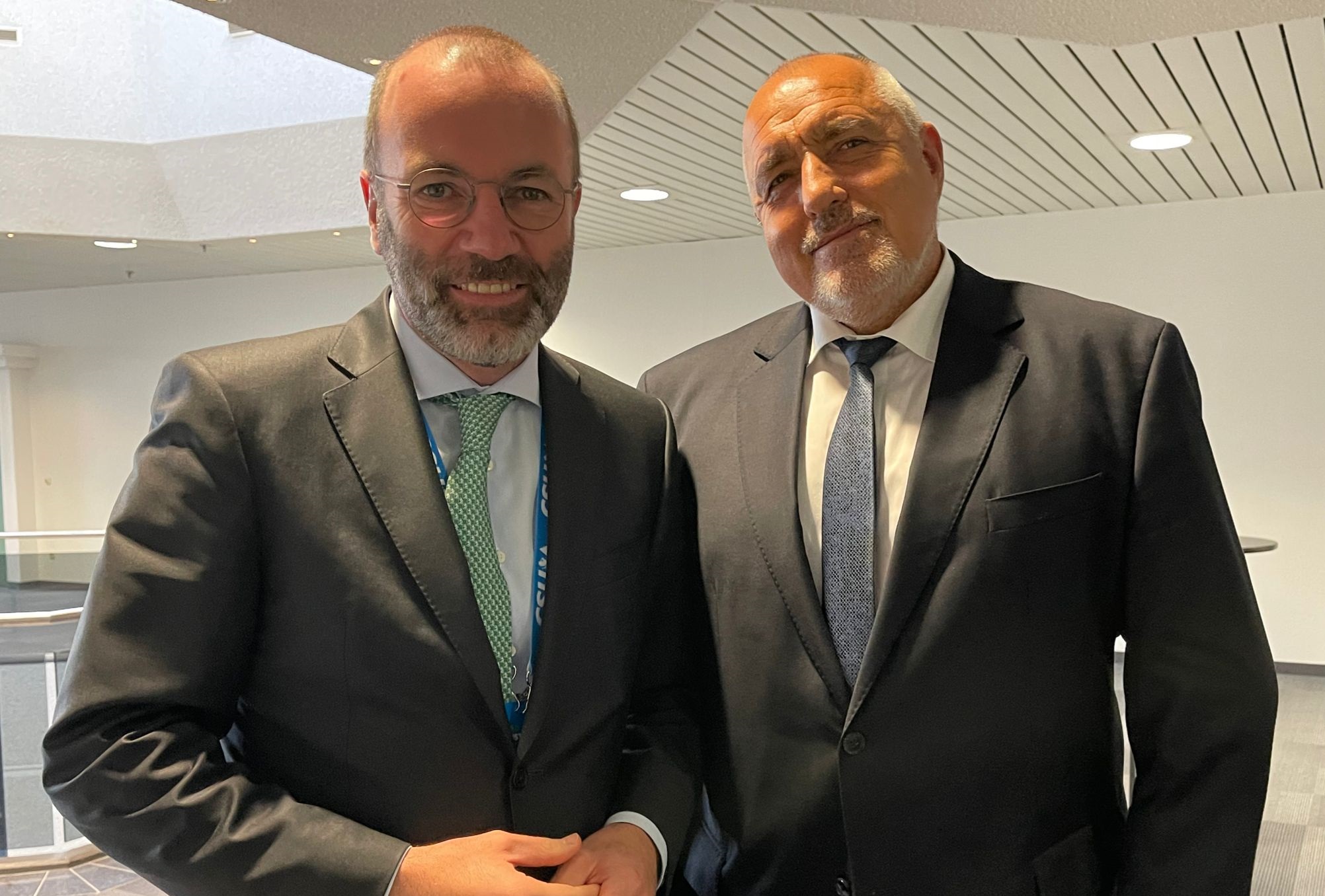 Манфред Вебер пожела успех на Бойко Борисов в отговорната задача да бъде съставено стабилно правителство около ГЕРБ-СДС