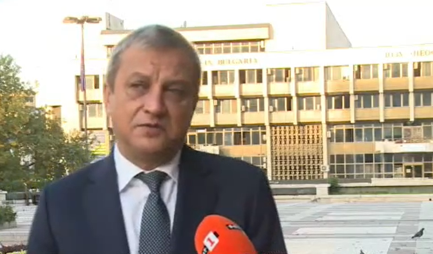 Кметът на Благоевград: Новооткритият македонски клуб е нелегитимен, това е офис