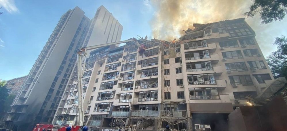 Нова ракетна атака по Киев, част от града е без ток и вода