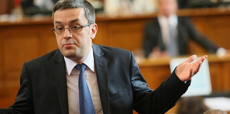 Тома Биков, зам.-председател на ПГ на ГЕРБ-СДС, пред “Труд News”: ГЕРБ настоява за запазване на 9 процента ДДС за книгите