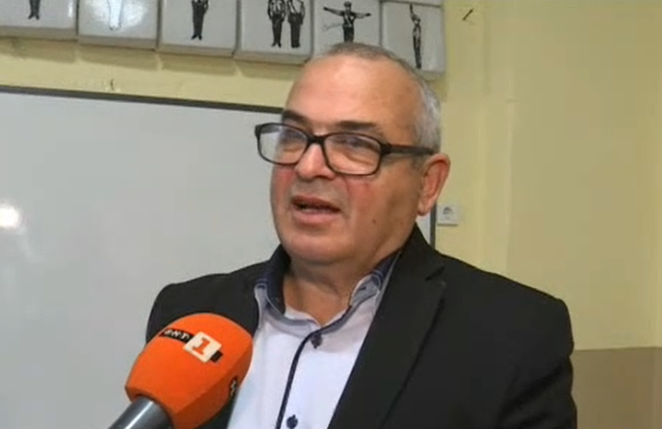 Училище изтегли заем за да купи 70 кубика дърва за отопление през зимата