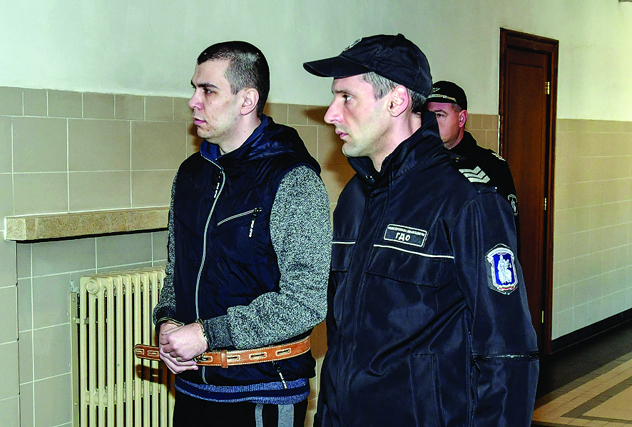 Окончателно: 30 години затвор за Викторио Александров, убил жена си и дъщеря си