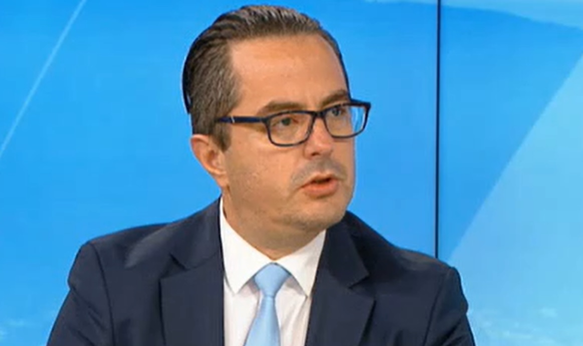 Цончо Ганев, "Възраждане": Влизането на България в еврозоната трябва да се отложи