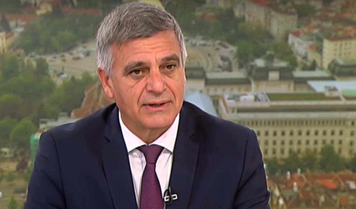 Янев: Кабинет, който да преведе страната през кризи, трябва да е максимално компромисен и приет от партиите