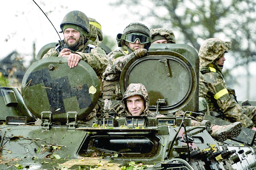 Русия започна изтеглянето от Херсон