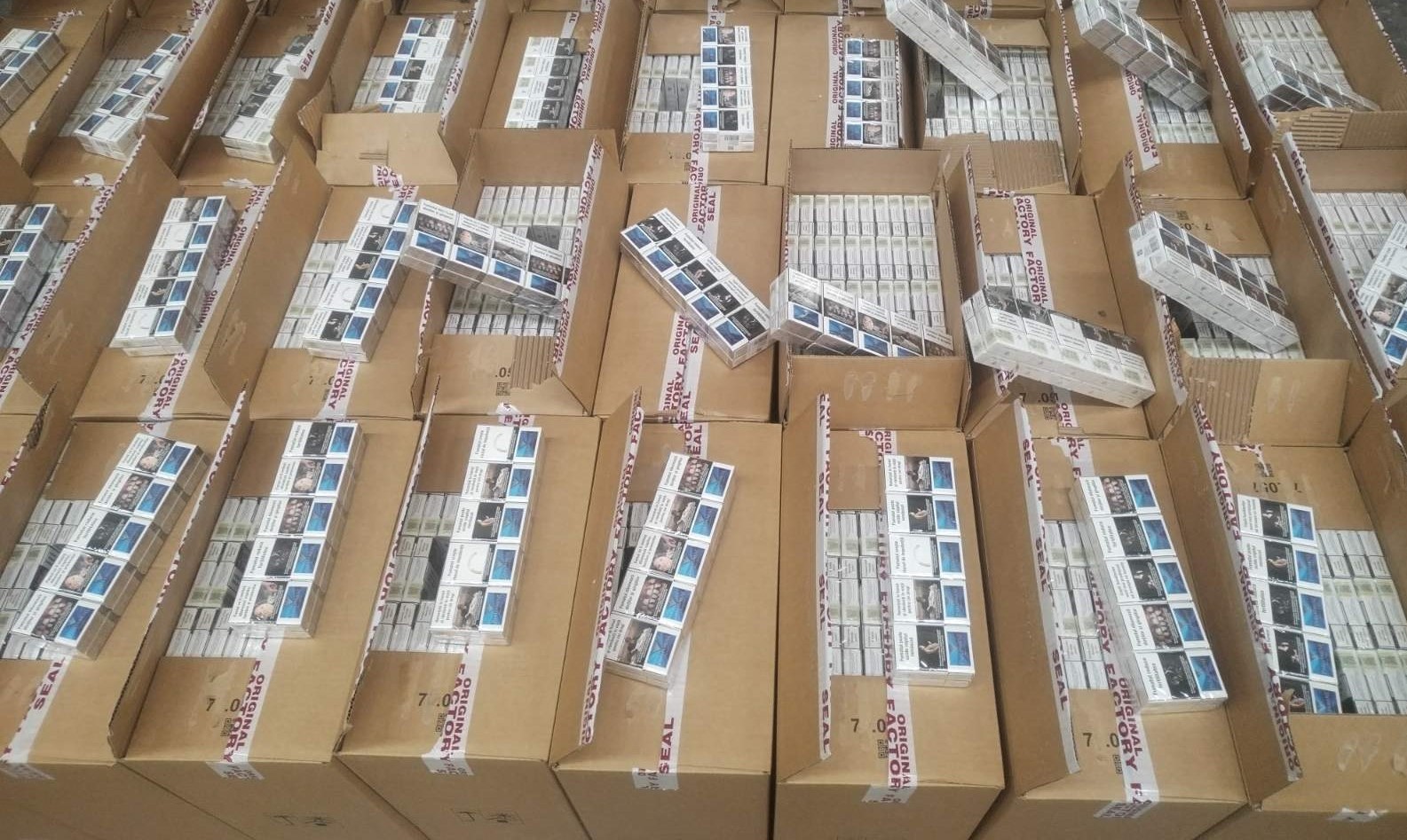Задържаха недекларирани 400 000 къса цигари на "Капитан Андреево"