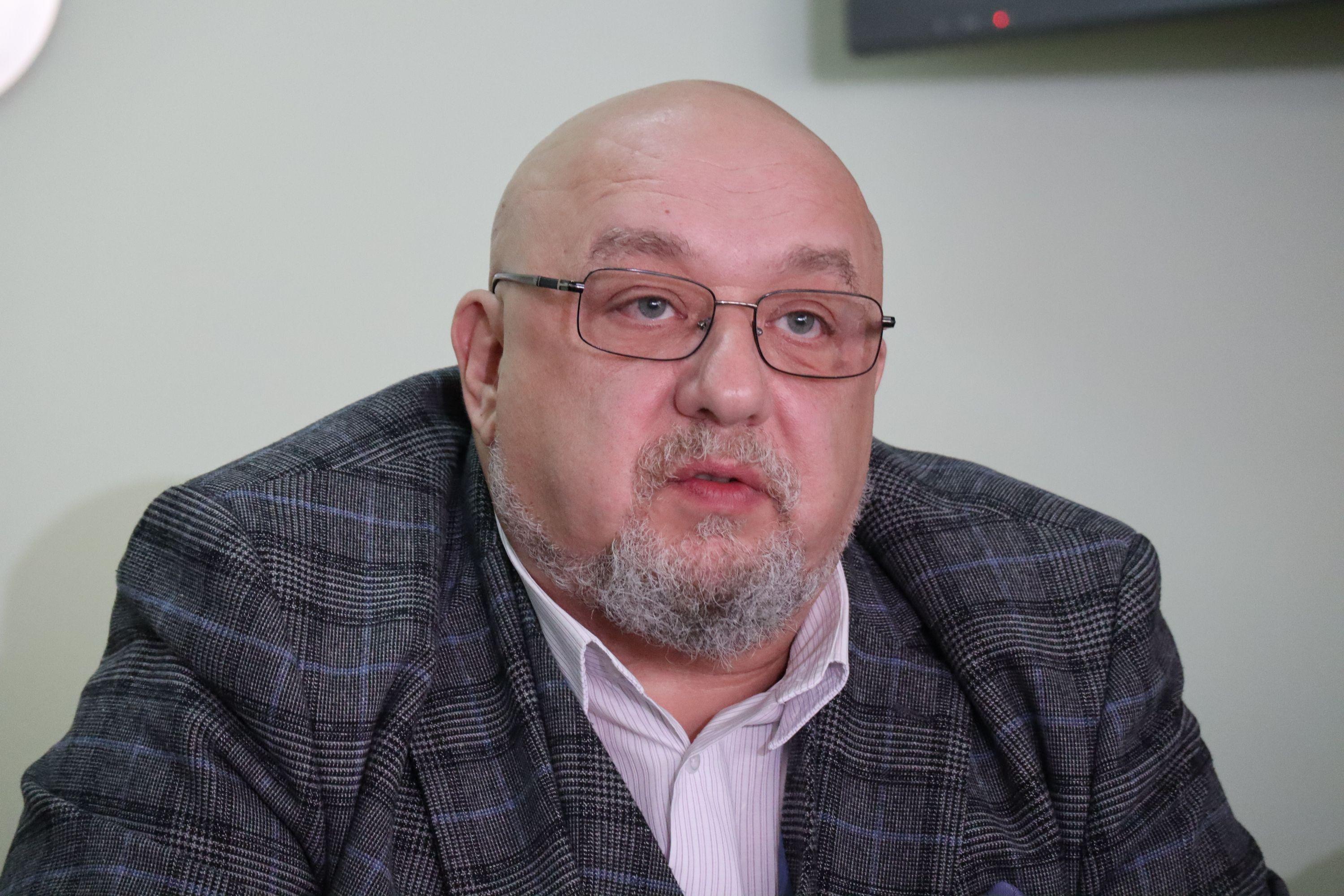 Красен Кралев: Българите имат право да гласуват както пожелаят - с машина, или на хартия