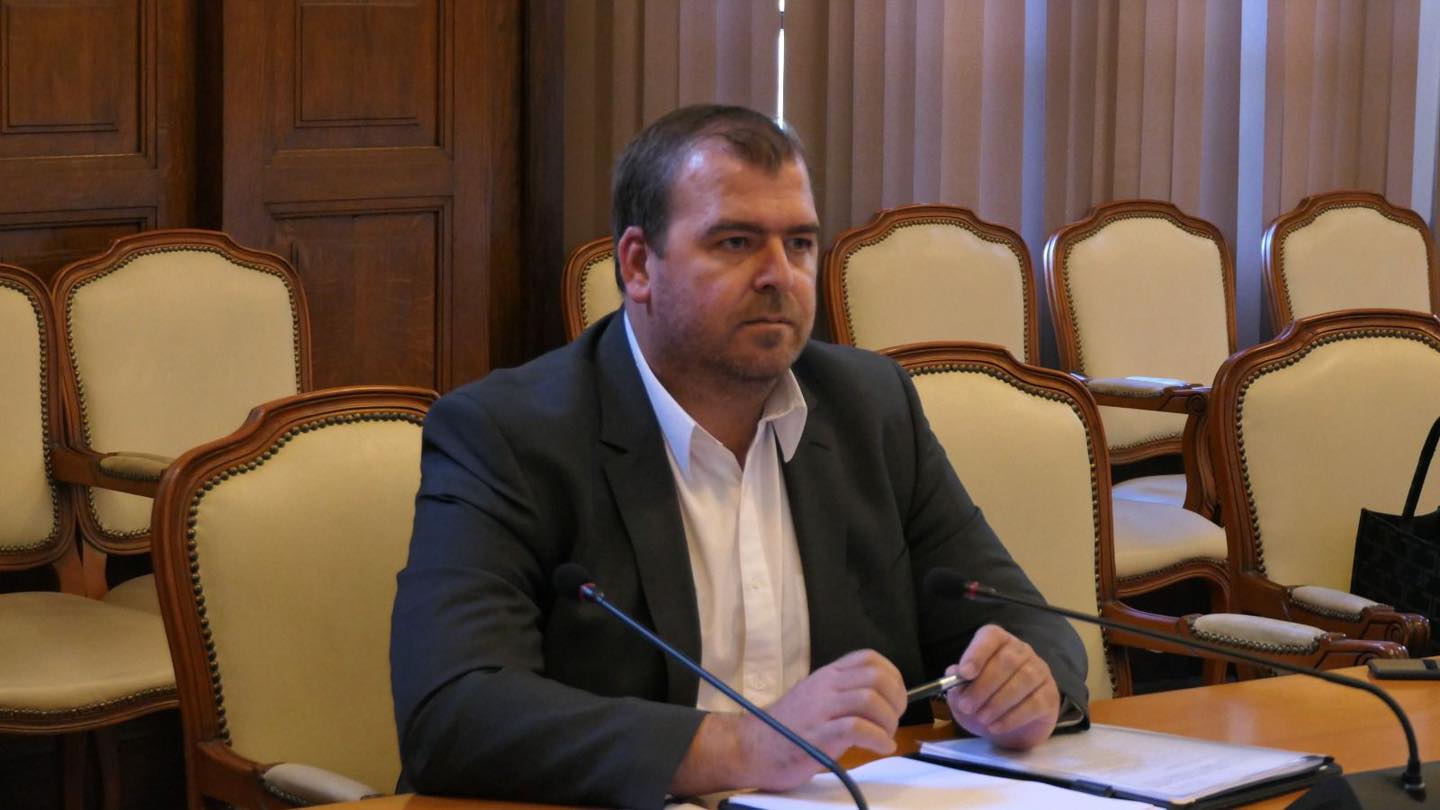 Явор Гечев: До месец домакинствата ще получат заявените дърва за огрев