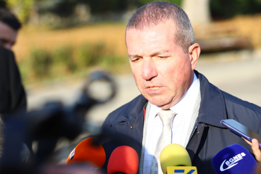 Адвокат Менков: Кирил Петков си прави пиар, не е вярно че е внесъл иск за половин милион срещу Бойко Борисов