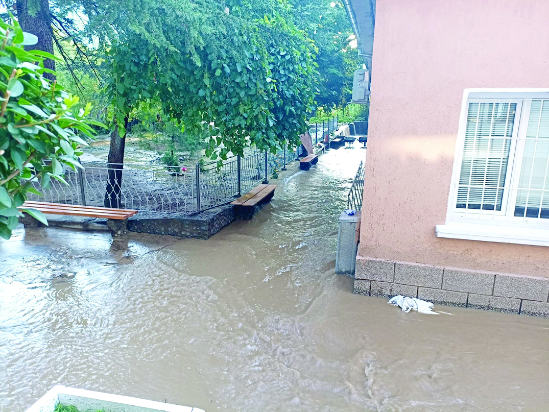 Изграждат система за ранно предупреждение за високи води в Карловско