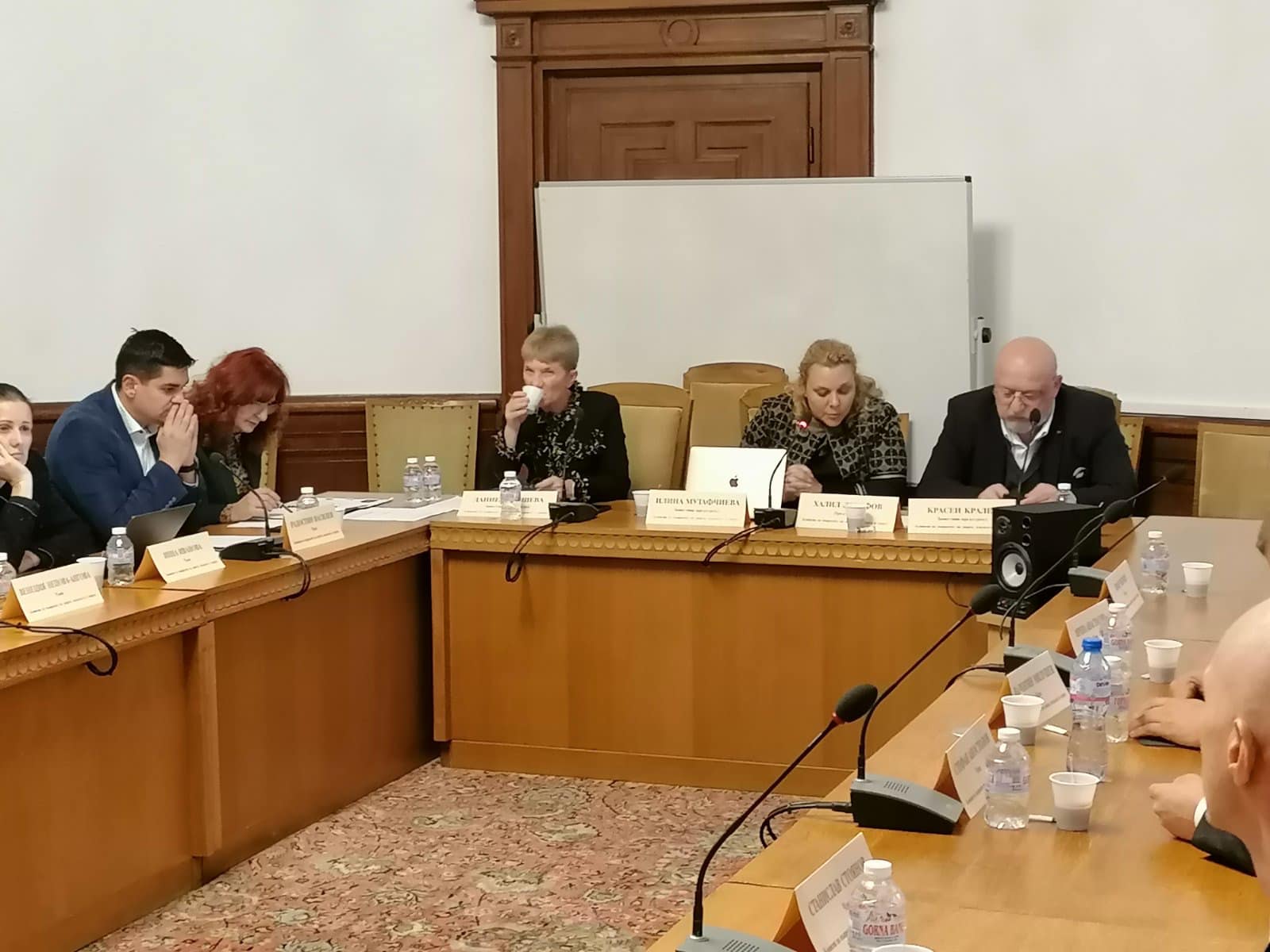 Радостин Василев не направи опит да отговори на думите на Лечева
