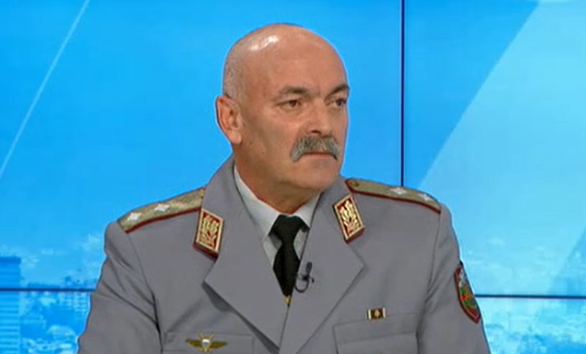 Ген.-майор Михаил Попов: Модернизацията на сухопътните войски не върви толкова бързо, колкото ни се иска