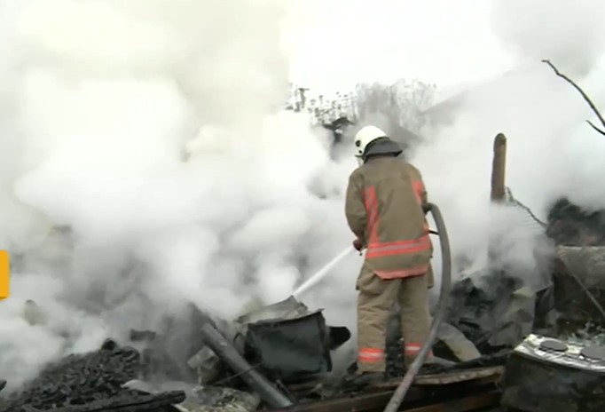 Пожар унищожи плевня в село Краище