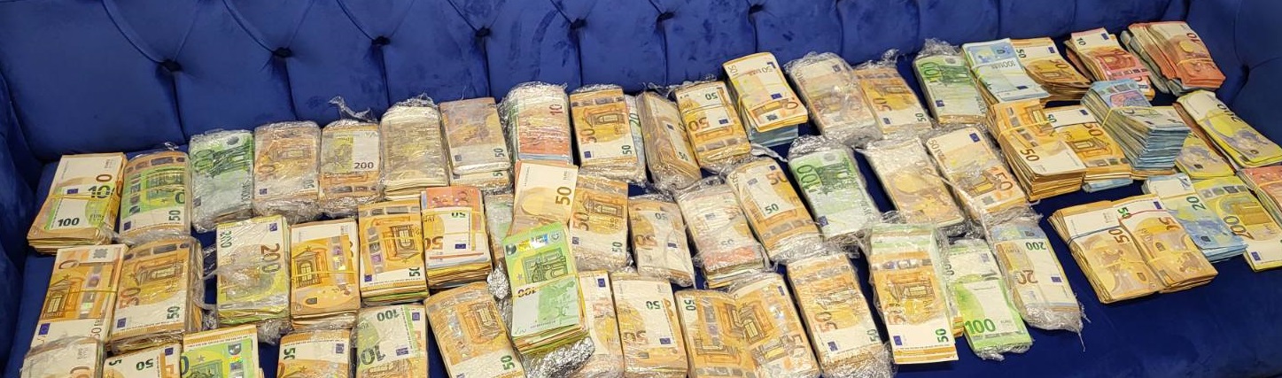 Недекларирана валута за над 1 милион лева засякоха на Дунав мост-2