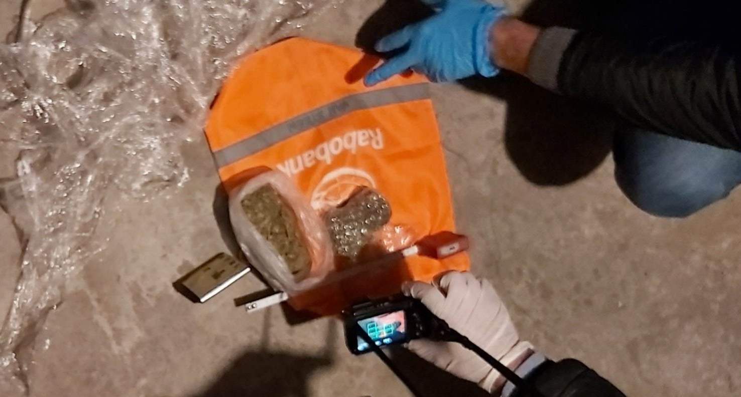 Заловиха дилър с дози дрога в бельото